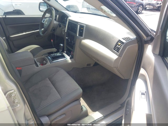 45062768 :رقم المزاد ، 1J8GS48K08C104979 vin ، 2008 Jeep Grand Cherokee Laredo مزاد بيع