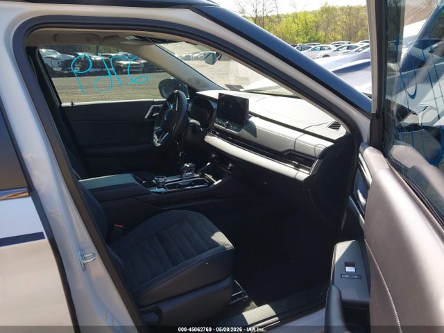 45062769 :رقم المزاد ، JA4J4VA85SZ039962 vin ، 2025 Mitsubishi Outlander Trail Edition S-awc مزاد بيع