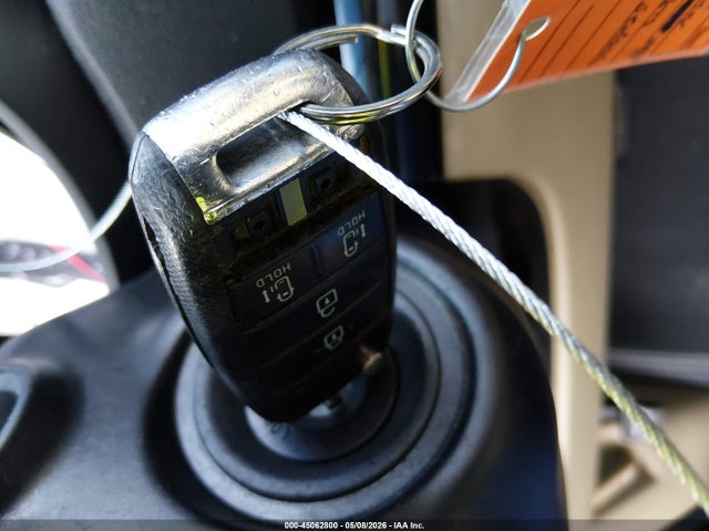 Продажа на аукционе авто 2015 Kia Sedona Lx, vin: KNDMB5C15F6021557, номер лота: 45062800