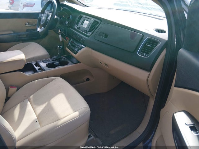 Продажа на аукционе авто 2015 Kia Sedona Lx, vin: KNDMB5C15F6021557, номер лота: 45062800