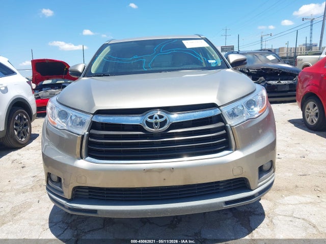 Toyota Highlander Limited V6 2015 5TDYKRFH2FS055019 Image 12