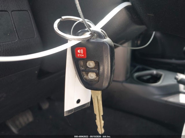 Продаж на аукціоні авто 2017 Toyota Rav4 Le, vin: JTMZFREV5HJ117108, номер лоту: 45062822