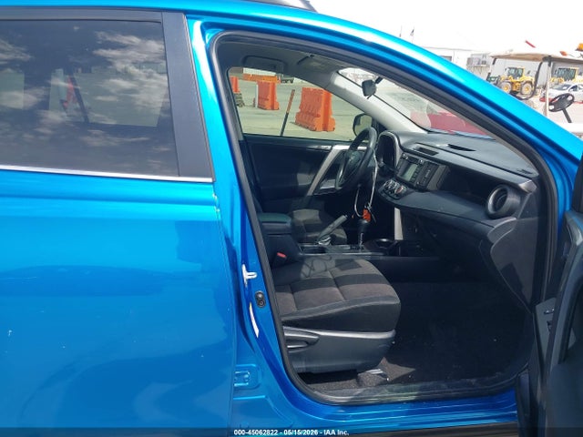 Продаж на аукціоні авто 2017 Toyota Rav4 Le, vin: JTMZFREV5HJ117108, номер лоту: 45062822