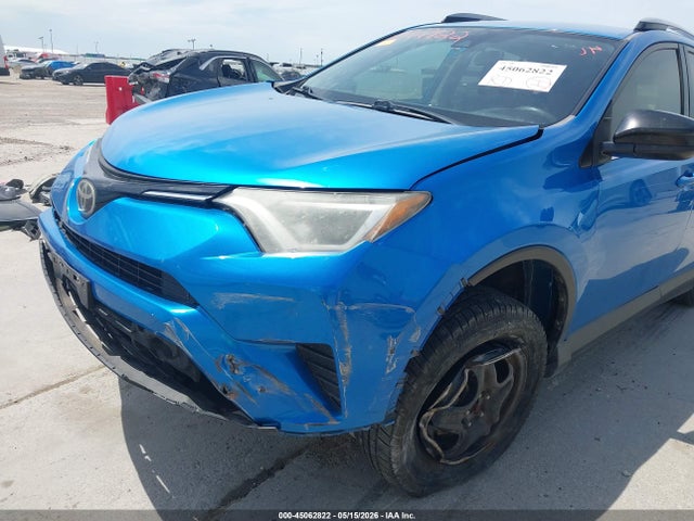 Продаж на аукціоні авто 2017 Toyota Rav4 Le, vin: JTMZFREV5HJ117108, номер лоту: 45062822