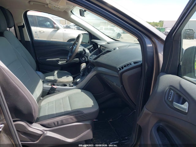Продажа на аукционе авто 2016 Ford Escape Se, vin: 1FMCU0GX5GUA75456, номер лота: 45062823