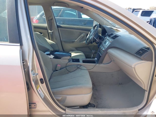 45062834 :رقم المزاد ، 4T4BE46K18R025487 vin ، 2008 Toyota Camry Le مزاد بيع