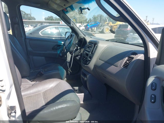 Продаж на аукціоні авто 2002 Ford Escape Xls, vin: 1FMYU01162KA35031, номер лоту: 45062882