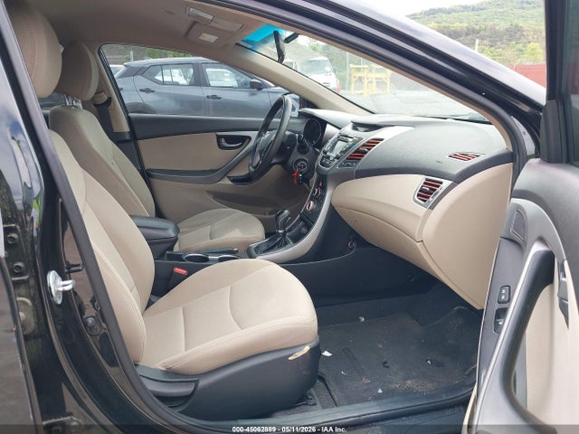 Продажа на аукционе авто 2016 Hyundai Elantra Se, vin: 5NPDH4AE8GH654253, номер лота: 45062889