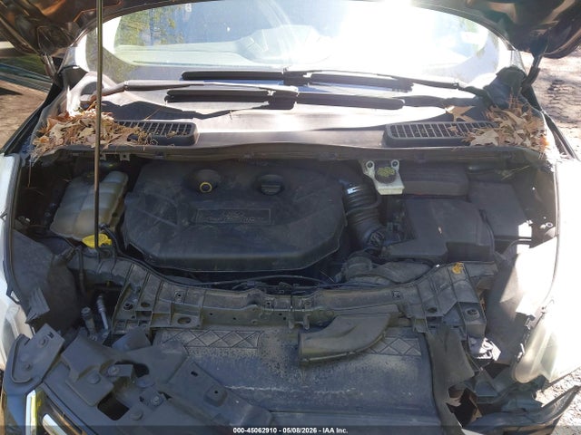45062910 :رقم المزاد ، 1FMCU9J99FUB54531 vin ، 2015 Ford Escape Titanium مزاد بيع