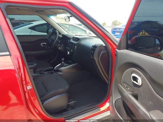 KNDJP3A5XJ7546325 KIA SOUL +