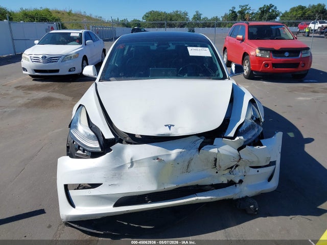 2020 Tesla Model 3 Standard Range Plus Rear-wheel Drive/standard Range Rear-wheel Drive მანქანა იყიდება აუქციონზე, vin: 5YJ3E1EA5LF737402, აუქციონის ნომერი: 45062936