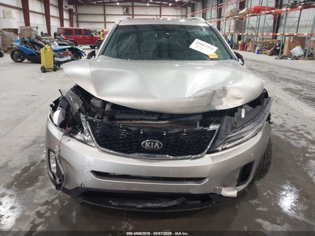 Продаж на аукціоні авто 2015 Kia Sorento Lx, vin: 5XYKT4A64FG598767, номер лоту: 45062939
