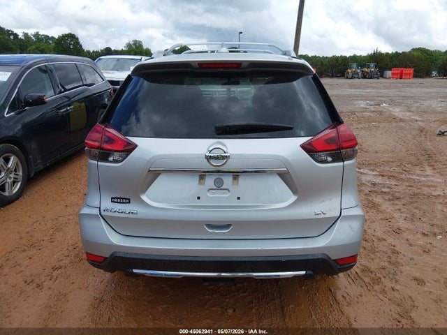2017 Nissan Rogue Sv მანქანა იყიდება აუქციონზე, vin: 5N1AT2MT2HC891345, აუქციონის ნომერი: 45062941