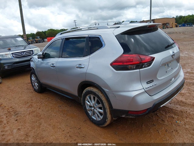 2017 Nissan Rogue Sv მანქანა იყიდება აუქციონზე, vin: 5N1AT2MT2HC891345, აუქციონის ნომერი: 45062941