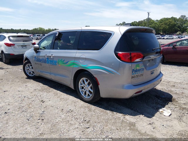 45062949 :رقم المزاد ، 2C4RC1CG7MR592649 vin ، 2021 Chrysler Voyager Lx مزاد بيع