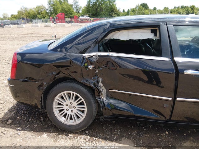 45062993 :رقم المزاد ، 2C3CA4CD6AH133802 vin ، 2010 Chrysler 300 Touring مزاد بيع