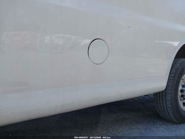 45063037 :رقم المزاد ، 1GCWGFFF6F1106430 vin ، 2015 Chevrolet Express 2500 Work Van مزاد بيع