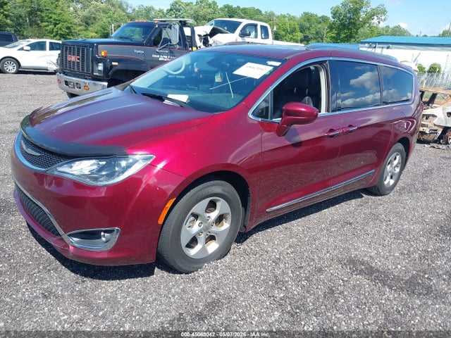 2017 Chrysler Pacifica Touring-l Plus მანქანა იყიდება აუქციონზე, vin: 2C4RC1EG9HR659920, აუქციონის ნომერი: 45063042