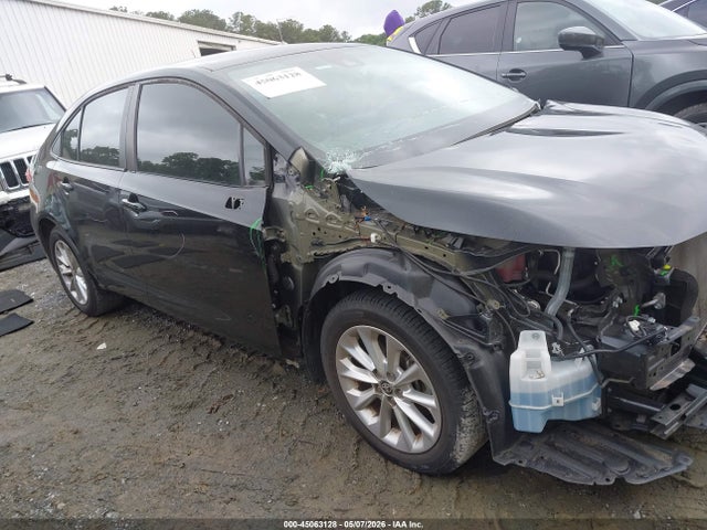 45063128 :رقم المزاد ، 5YFVPMAEXMP230675 vin ، 2021 Toyota Corolla Le مزاد بيع