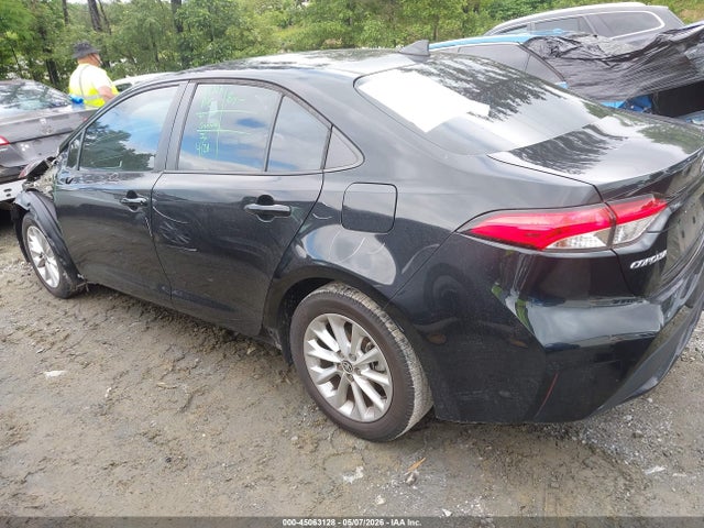 45063128 :رقم المزاد ، 5YFVPMAEXMP230675 vin ، 2021 Toyota Corolla Le مزاد بيع