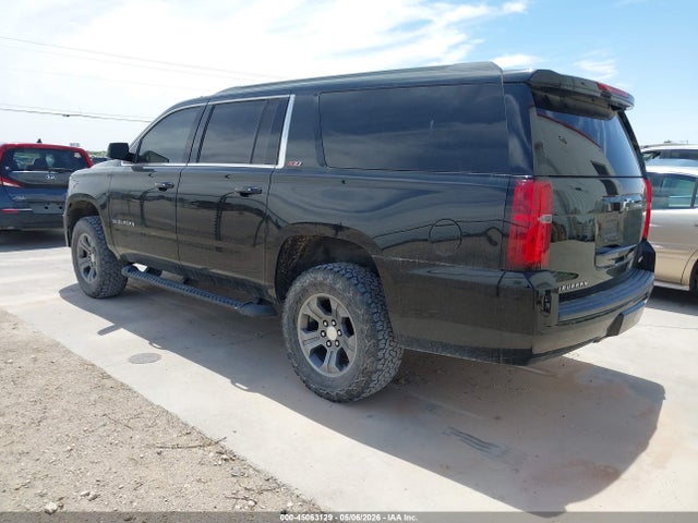 Продаж на аукціоні авто 2018 Chevrolet Suburban Lt, vin: 1GNSKHKC4JR137648, номер лоту: 45063129