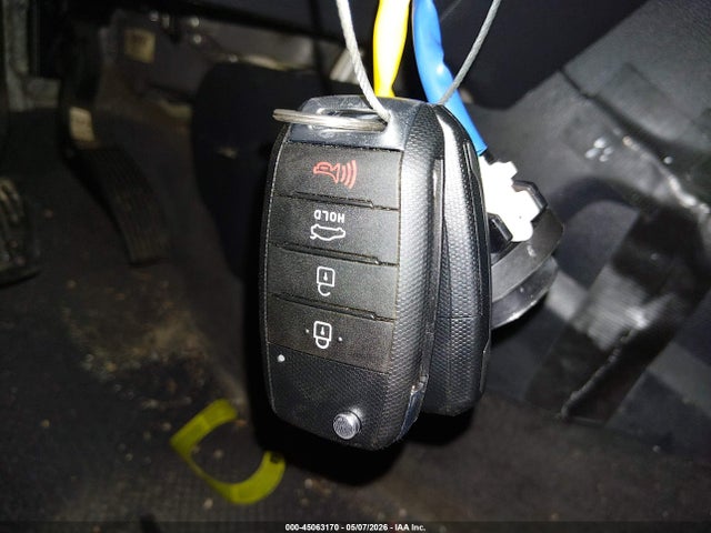 KNADM4A32E6394737 KIA RIO LX