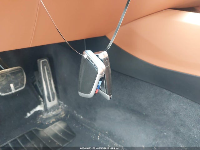 45063179 :رقم المزاد ، WBSJF0C5XJB282835 vin ، 2018 Bmw M5 مزاد بيع
