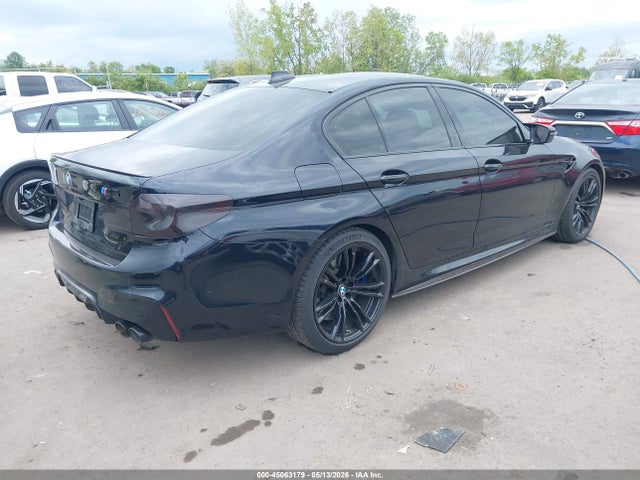 45063179 :رقم المزاد ، WBSJF0C5XJB282835 vin ، 2018 Bmw M5 مزاد بيع