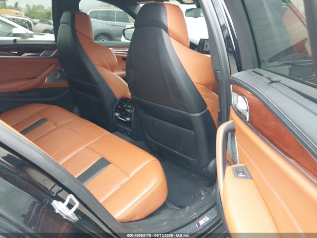 45063179 :رقم المزاد ، WBSJF0C5XJB282835 vin ، 2018 Bmw M5 مزاد بيع