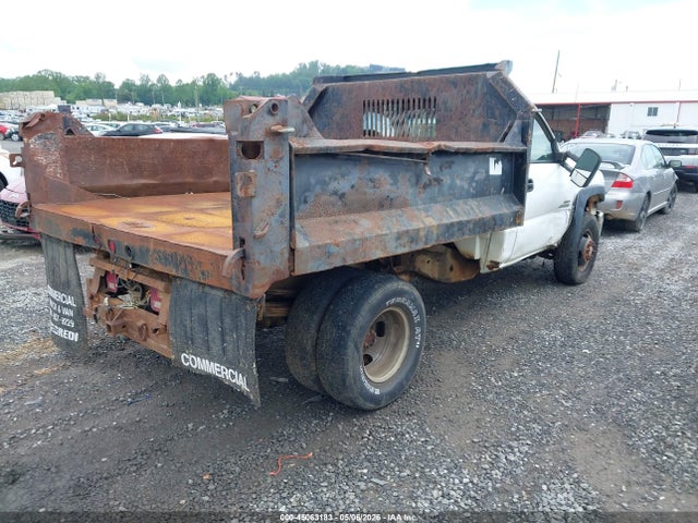 Auction sale of the 2002 Chevrolet Silverado 3500 Chassis Ls, vin: 1GBJK34182E233511, lot number: 45063183
