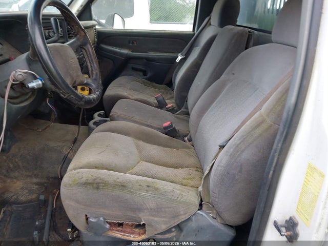 Auction sale of the 2002 Chevrolet Silverado 3500 Chassis Ls, vin: 1GBJK34182E233511, lot number: 45063183