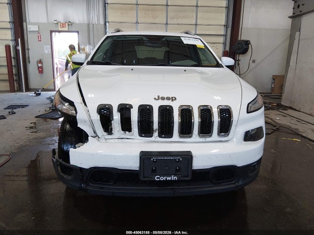 1C4PJMCB8GW215133 Jeep Cherokee Latitude