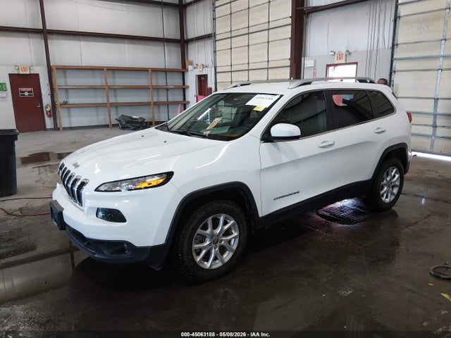 1C4PJMCB8GW215133 Jeep Cherokee Latitude