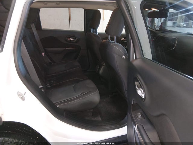 1C4PJMCB8GW215133 Jeep Cherokee Latitude