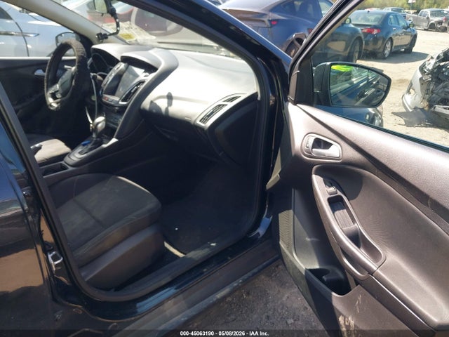 Ford FOCUS SE 2015 1FADP3F20FL372085 Image 5