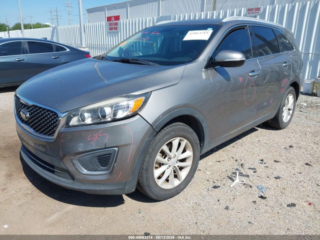 5XYPG4A58HG194813 KIA Sorento 3.3l Lx
