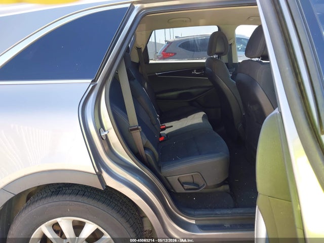 5XYPG4A58HG194813 KIA Sorento 3.3l Lx