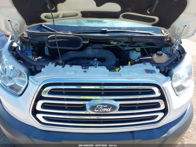45063255 :رقم المزاد ، 1FTNR1ZM8FKA47054 vin ، 2015 Ford Transit-250 مزاد بيع