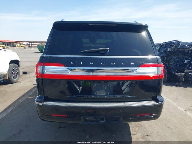 5LMJJ3HT8JEL08113 Lincoln Navigator L Select