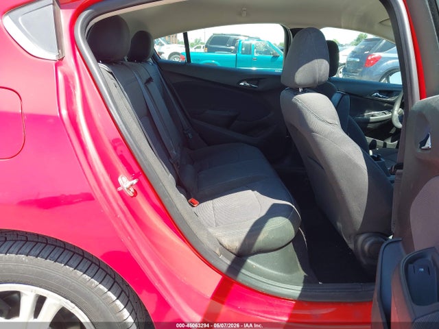 45063294 :رقم المزاد ، 3G1BE6SM7JS607061 vin ، 2018 Chevrolet Cruze Lt Auto مزاد بيع