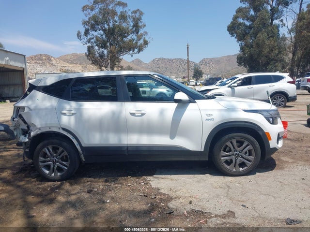 KNDEPCAA9M7135789 KIA Seltos Lx