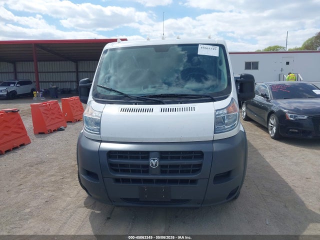2018 Ram Promaster 1500 Low Roof 136 Wb მანქანა იყიდება აუქციონზე, vin: 3C6TRVAG2JE145052, აუქციონის ნომერი: 45063349