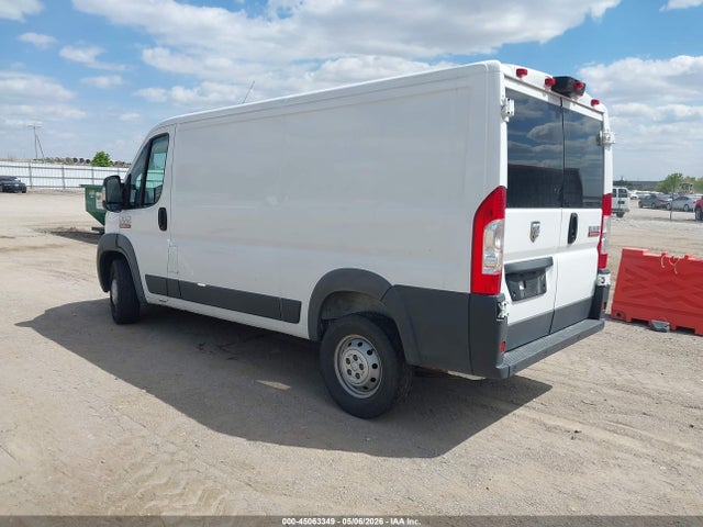 2018 Ram Promaster 1500 Low Roof 136 Wb მანქანა იყიდება აუქციონზე, vin: 3C6TRVAG2JE145052, აუქციონის ნომერი: 45063349