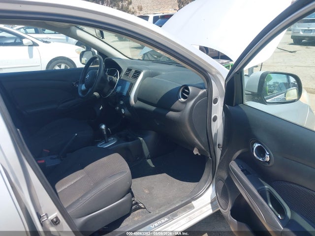 3N1CN7AP7EL803419 Nissan Versa 1.6 Sv