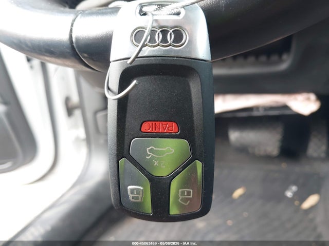 Aukcja sprzedaży 2019 Audi A4 40 Premium/40 Titanium Premium, vin: WAUGMAF48KN010877, numer aukcji: 45063469