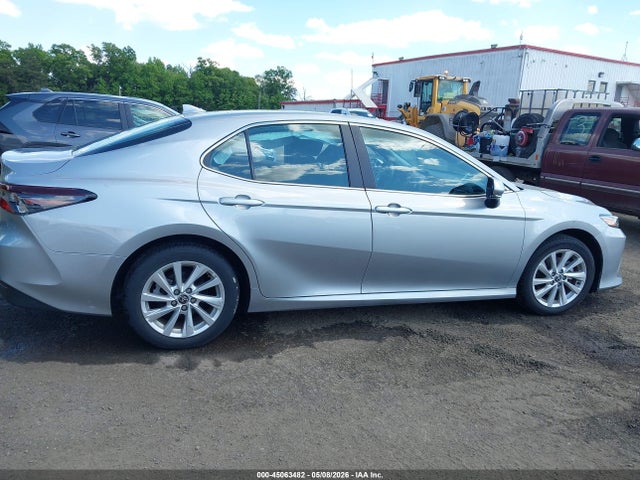2024 Toyota Camry Le მანქანა იყიდება აუქციონზე, vin: 4T1R11AK5RU224893, აუქციონის ნომერი: 45063482