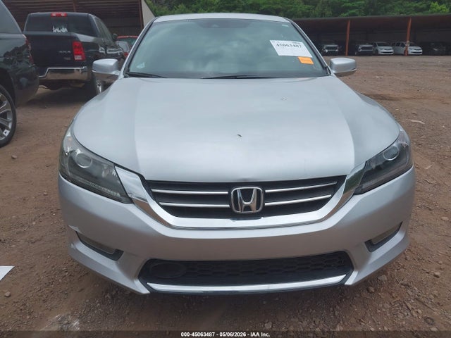 Продажа на аукционе авто 2015 Honda Accord Touring, vin: 1HGCR3F98FA027753, номер лота: 45063487
