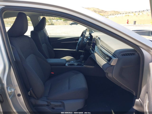 Toyota CAMRY LE 2025 4T1DAACK6SU570707 Image 5