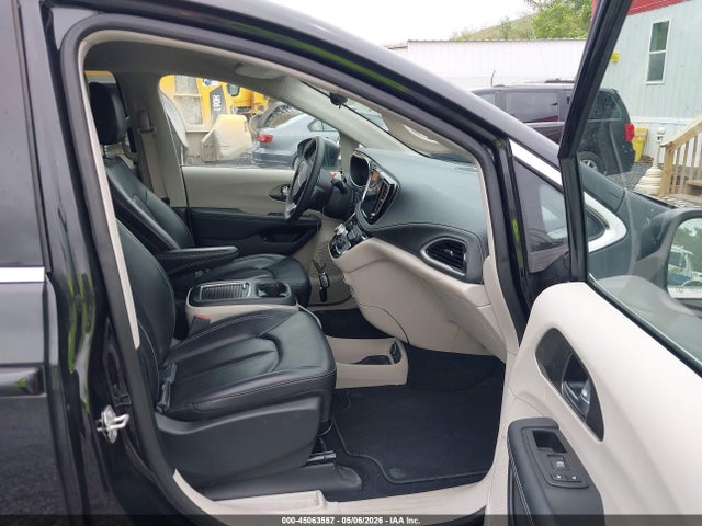 Продажа на аукционе авто 2023 Chrysler Pacifica Hybrid Touring L, vin: 2C4RC1L7XPR592455, номер лота: 45063557