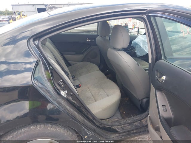 Продажа на аукционе авто 2015 Kia Forte Lx, vin: KNAFK4A63F5434808, номер лота: 45063595